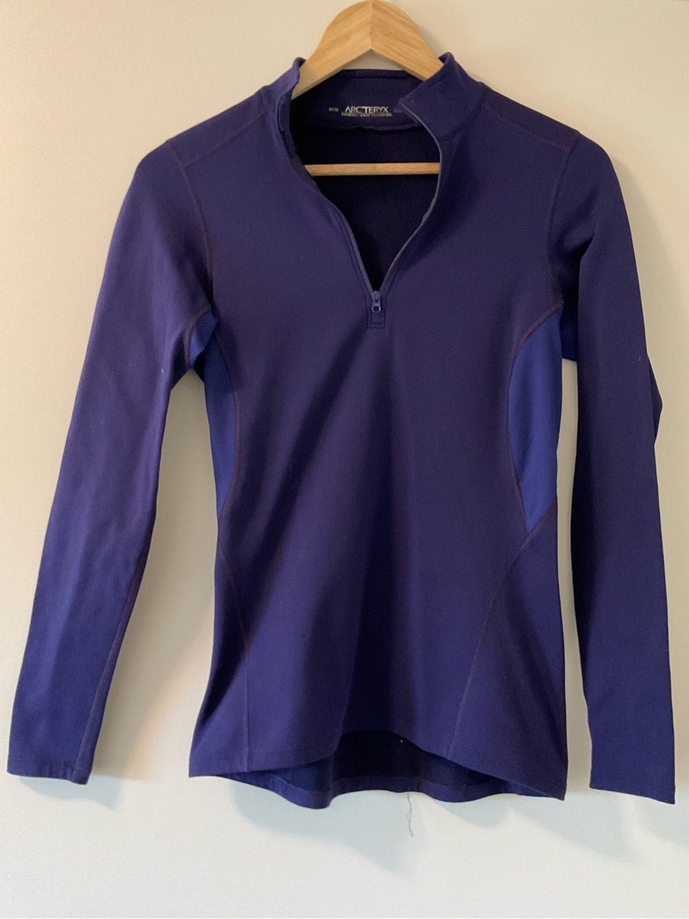 Vintage Arc’teryx sweater